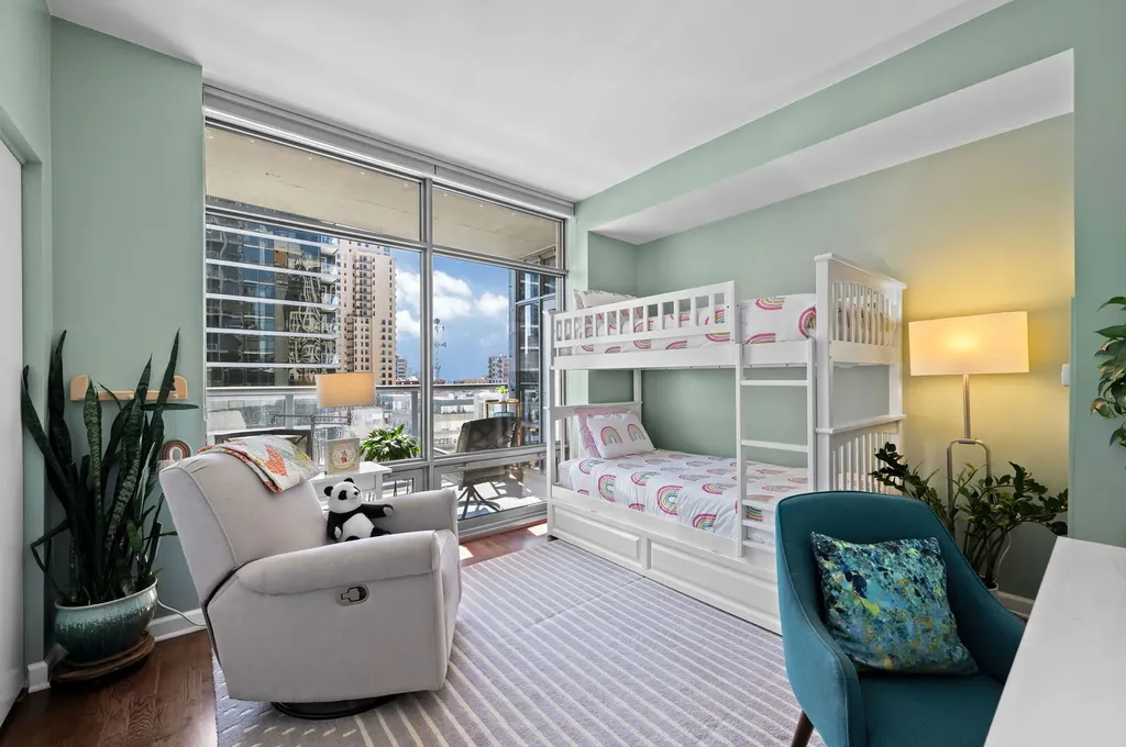 100 East 14th Street Chicago IL 60605