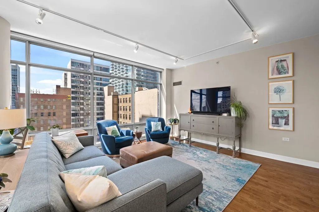 100 East 14th Street Chicago IL 60605