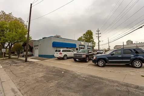 8418 Joliet Road Mccook IL 60525
