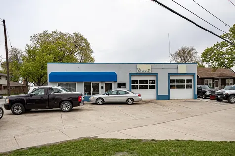 8418 Joliet Road Mccook IL 60525