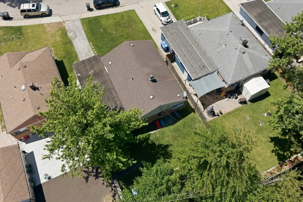 8411 South Knox Avenue Chicago IL 60652