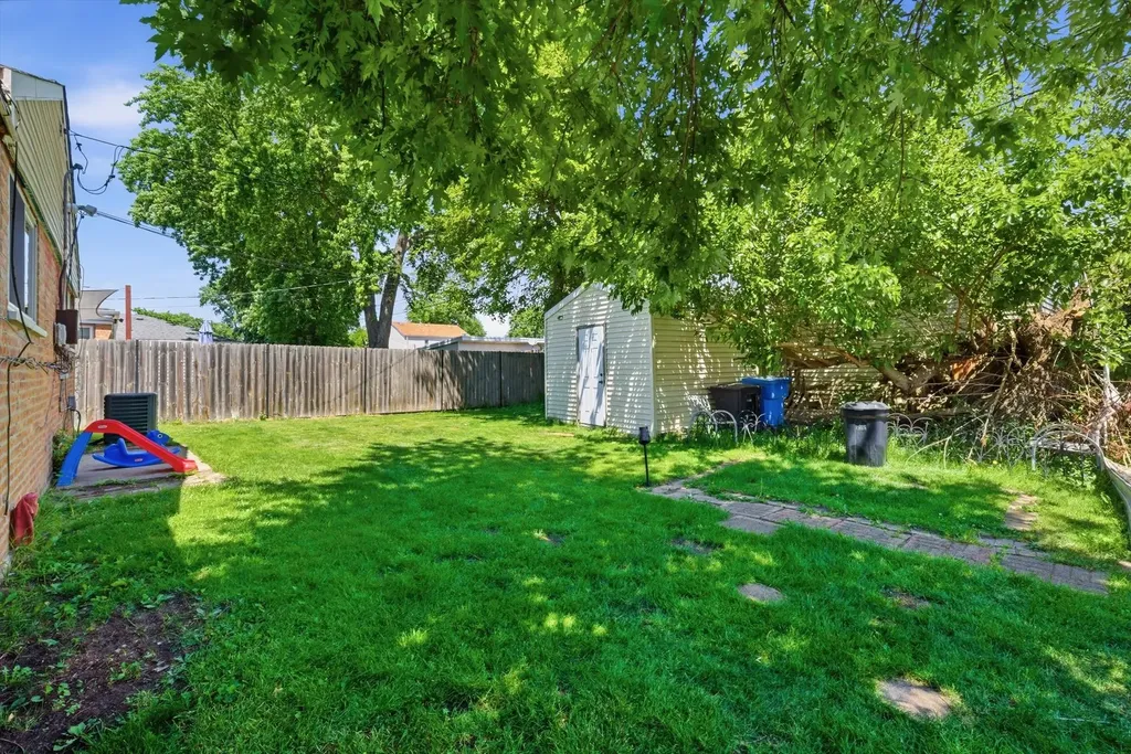 8411 South Knox Avenue Chicago IL 60652