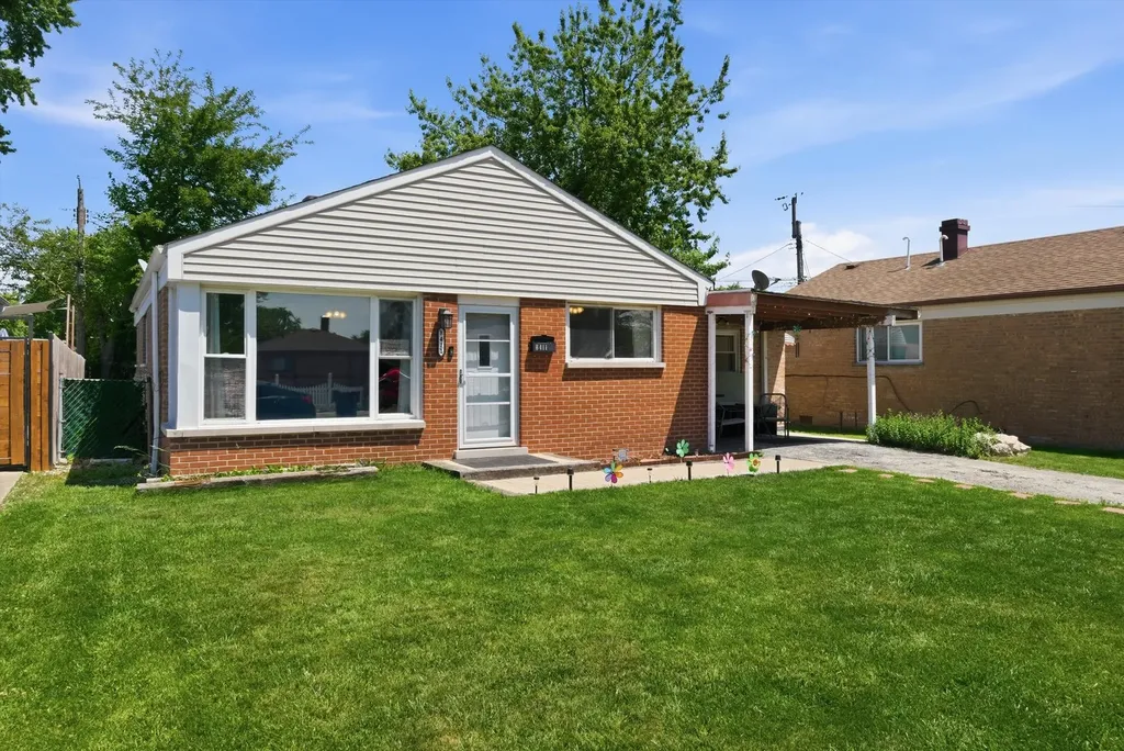8411 South Knox Avenue Chicago IL 60652
