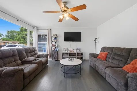 8411 South Knox Avenue Chicago IL 60652