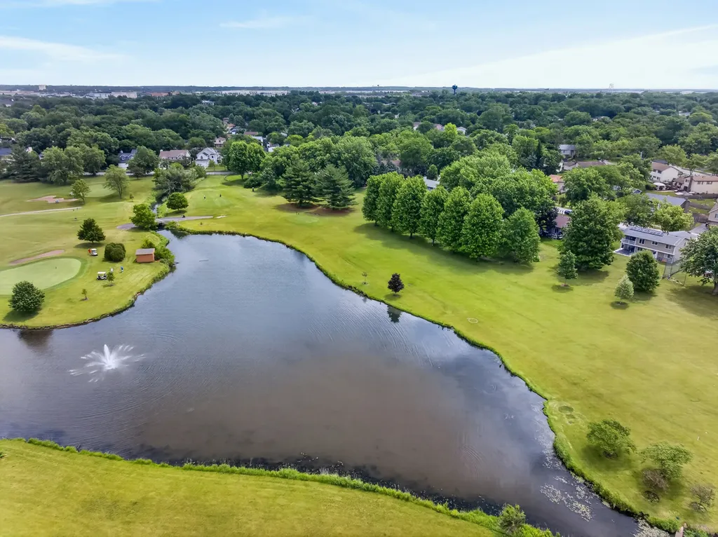 433 North Ashbury Avenue Bolingbrook IL 60440
