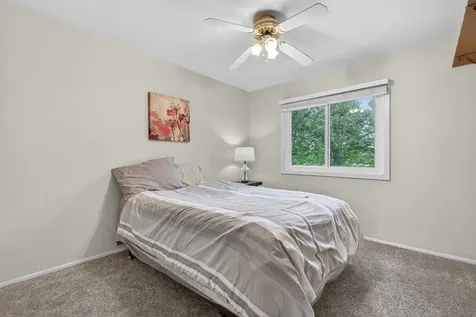 433 North Ashbury Avenue Bolingbrook IL 60440
