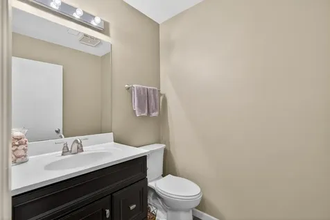 433 North Ashbury Avenue Bolingbrook IL 60440