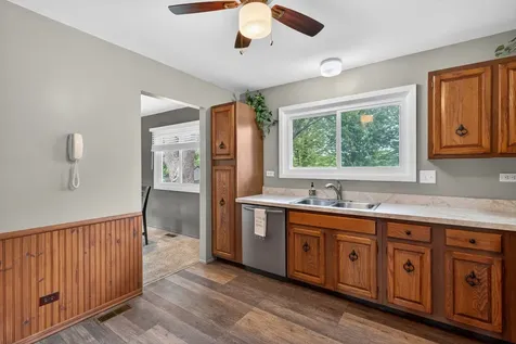 433 North Ashbury Avenue Bolingbrook IL 60440
