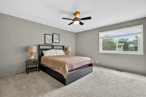 433 North Ashbury Avenue Bolingbrook IL 60440