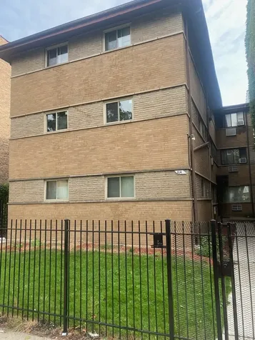 8141 South Ingleside Avenue Chicago IL 60619