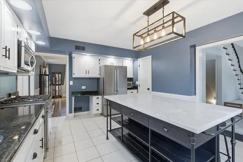 9343 Hamlin Avenue Evanston IL 60203