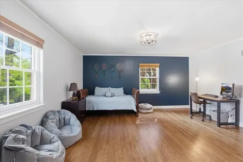 9343 Hamlin Avenue Evanston IL 60203