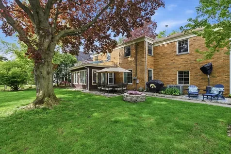 9343 Hamlin Avenue Evanston IL 60203