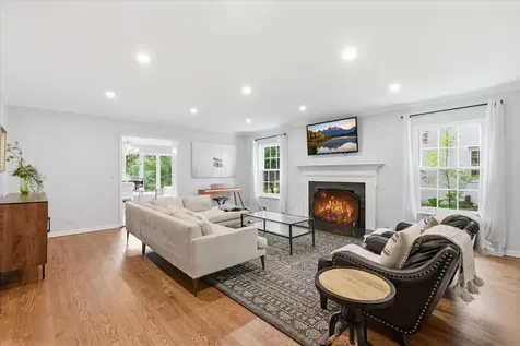 9343 Hamlin Avenue Evanston IL 60203