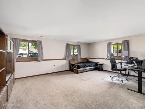 637 North Ellsworth Avenue Addison IL 60101