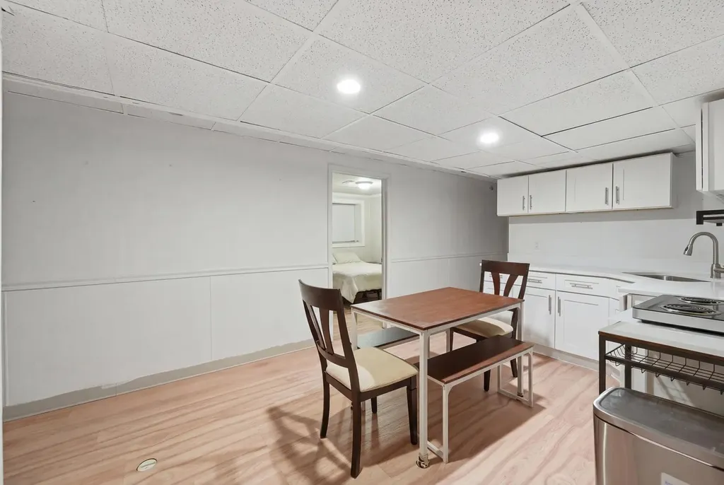 4833 North Troy Street Chicago IL 60625