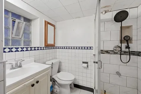 4833 North Troy Street Chicago IL 60625