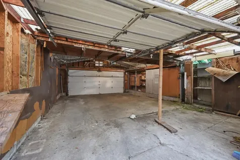 4833 North Troy Street Chicago IL 60625