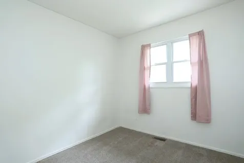 240 Grissom Lane Hoffman Estates IL 60169
