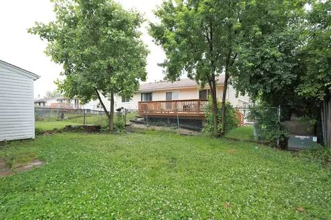 240 Grissom Lane Hoffman Estates IL 60169