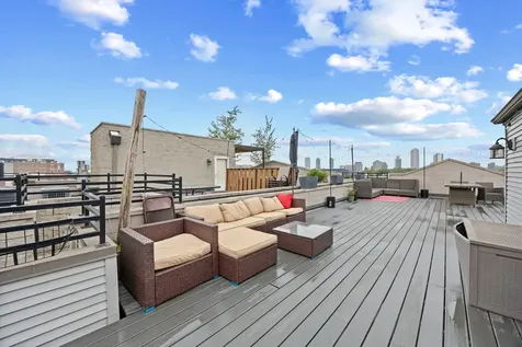 3414 North Sheffield Avenue Chicago IL 60657