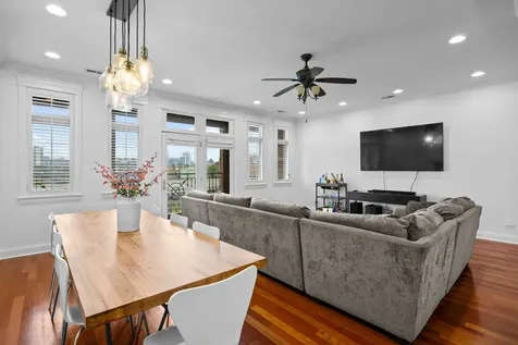 3414 North Sheffield Avenue Chicago IL 60657