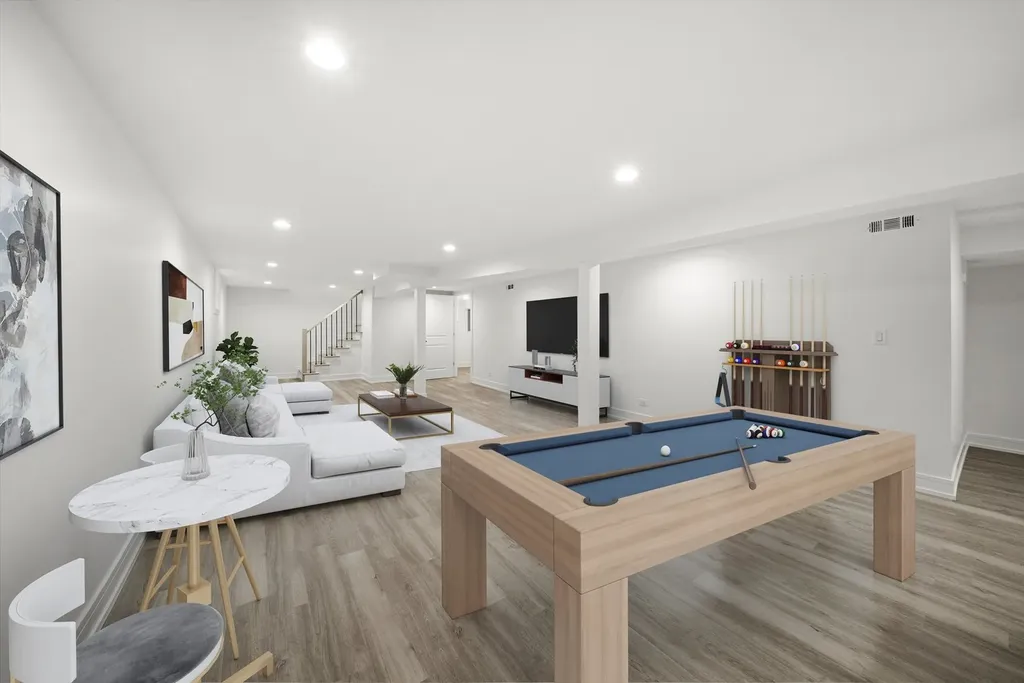 3700 West 76th Place Chicago IL 60652
