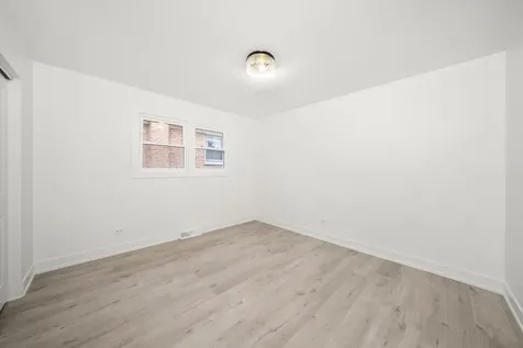 3700 West 76th Place Chicago IL 60652