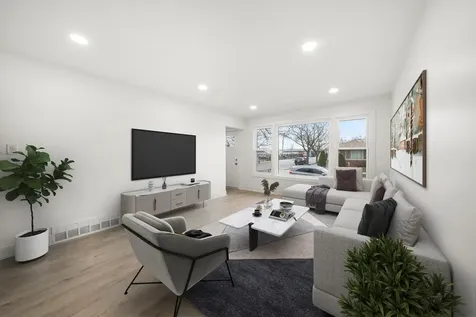 3700 West 76th Place Chicago IL 60652