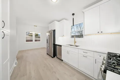 3700 West 76th Place Chicago IL 60652