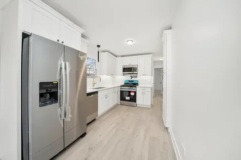 3700 West 76th Place Chicago IL 60652
