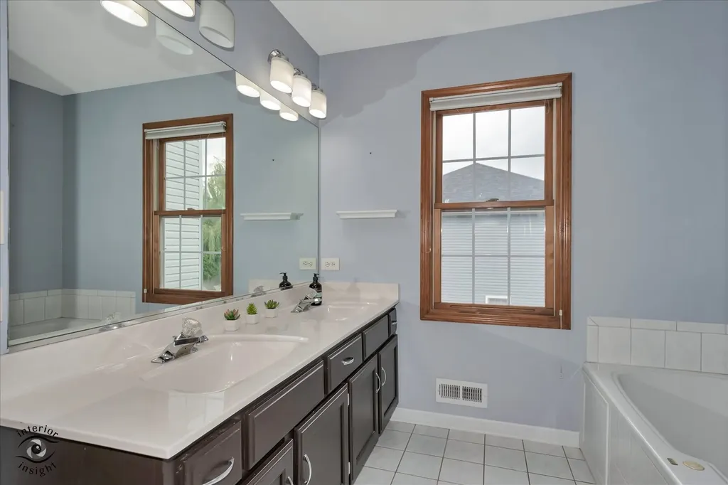2016 Saint Andrews Drive Plainfield IL 60586
