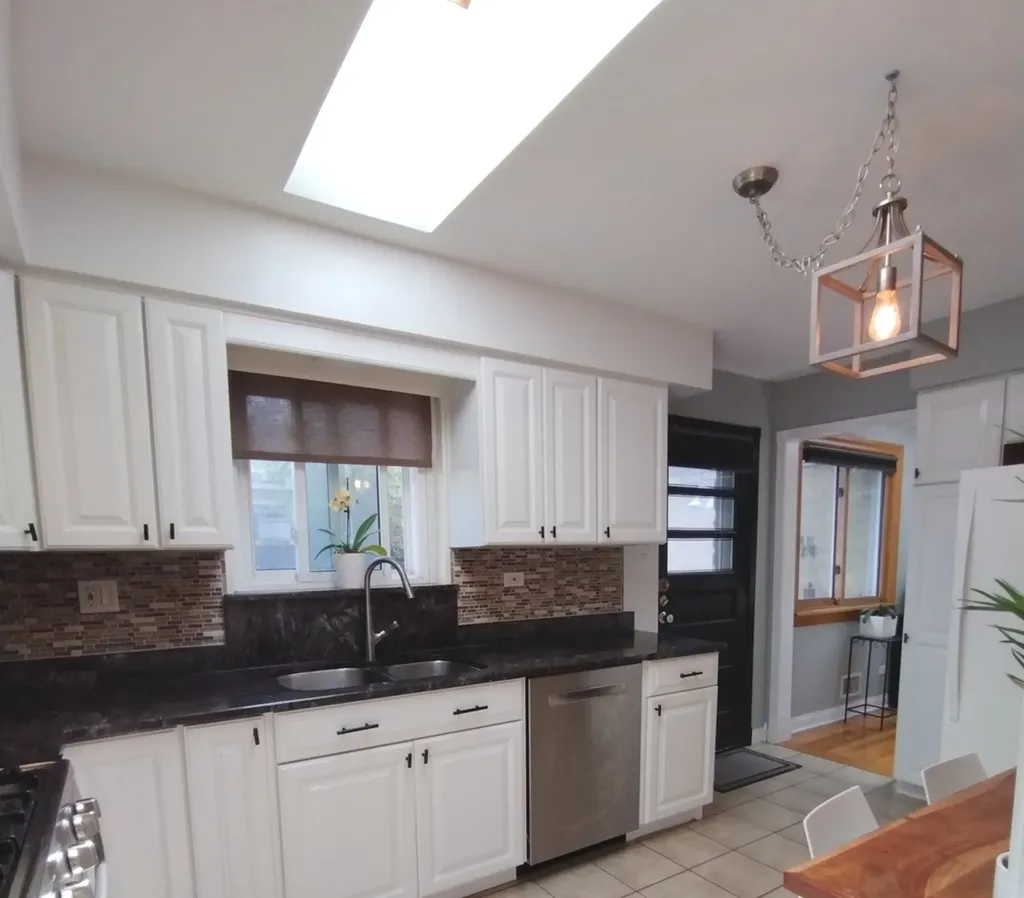1520 Oakton Street Park Ridge IL 60068