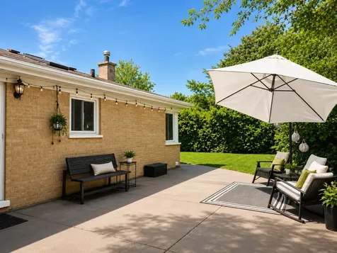 1520 Oakton Street Park Ridge IL 60068