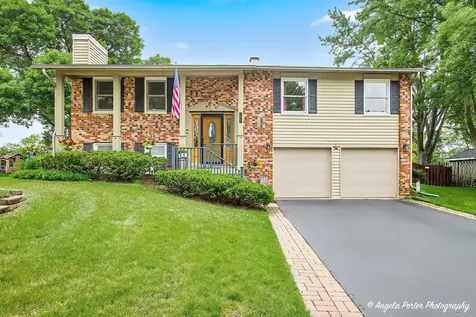 1899 West Alder Drive Hoffman Estates IL 60192