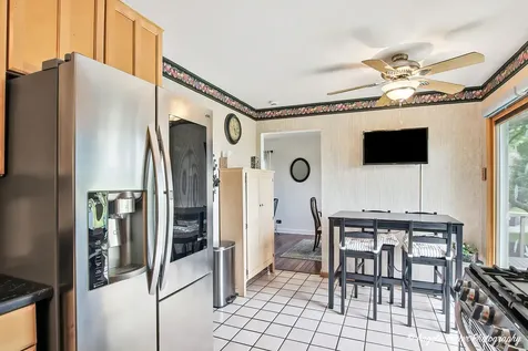 1899 West Alder Drive Hoffman Estates IL 60192