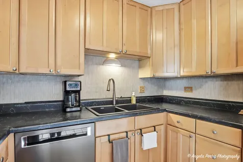 1899 West Alder Drive Hoffman Estates IL 60192