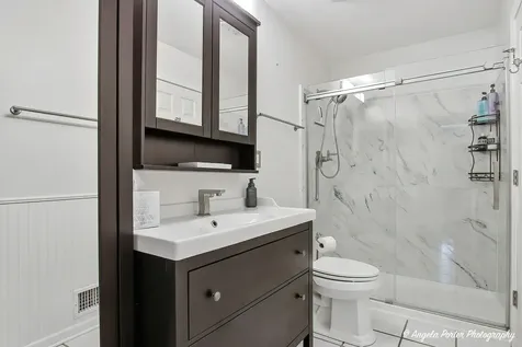 1899 West Alder Drive Hoffman Estates IL 60192