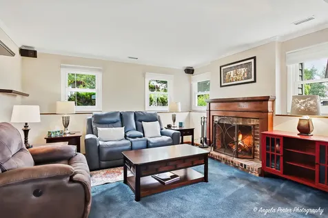 1899 West Alder Drive Hoffman Estates IL 60192