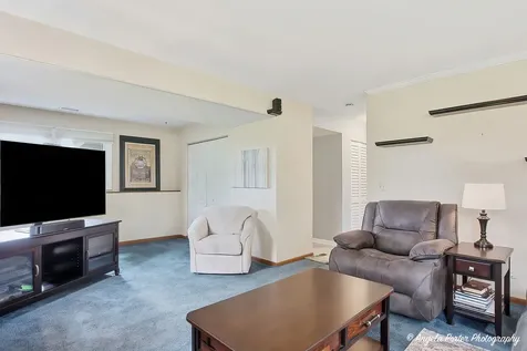 1899 West Alder Drive Hoffman Estates IL 60192