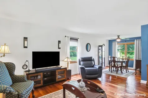 1899 West Alder Drive Hoffman Estates IL 60192