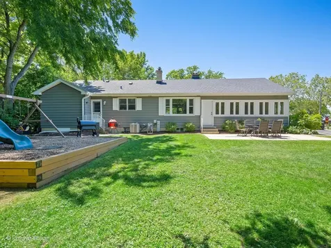 3913 Forest Avenue Downers Grove IL 60515