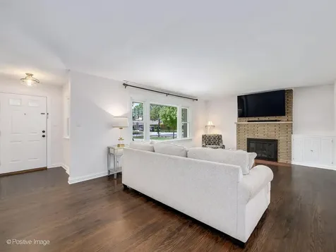 3913 Forest Avenue Downers Grove IL 60515