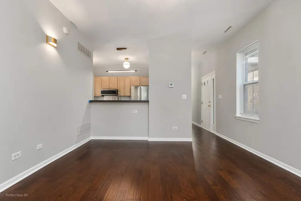 3761 South Lake Park Avenue Chicago IL 60653