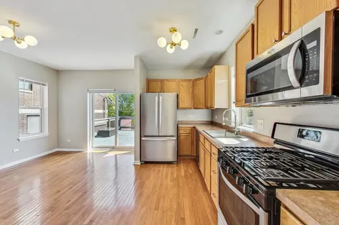 3761 South Lake Park Avenue Chicago IL 60653