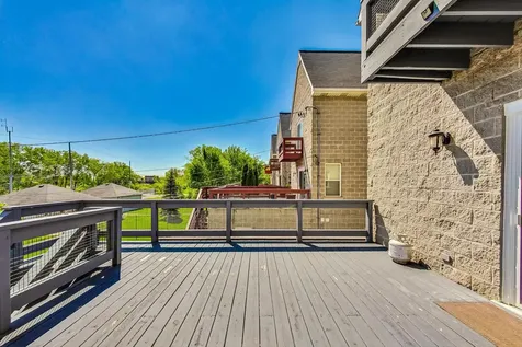 3761 South Lake Park Avenue Chicago IL 60653