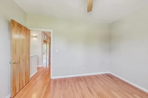 3761 South Lake Park Avenue Chicago IL 60653