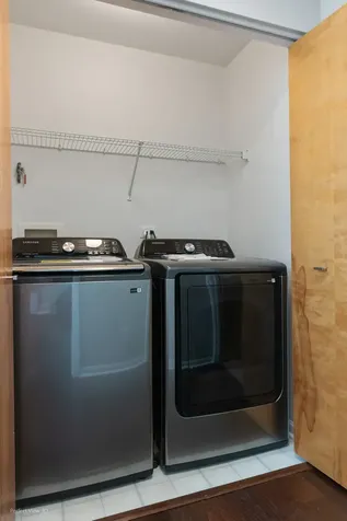 3761 South Lake Park Avenue Chicago IL 60653