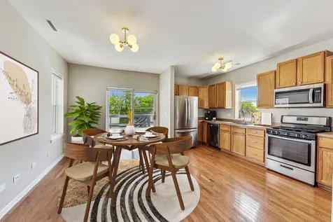3761 South Lake Park Avenue Chicago IL 60653