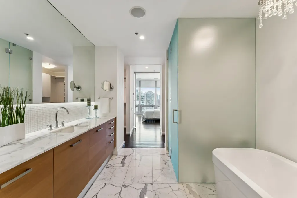 500 West Superior Street Chicago IL 60654